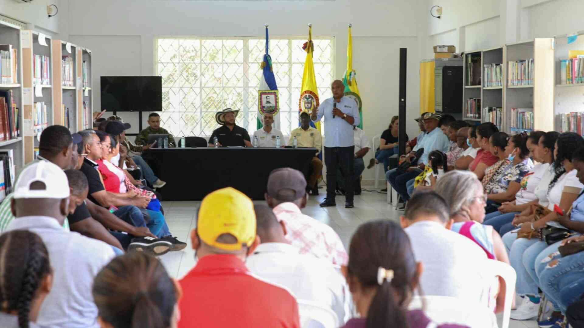 Photo of Adoptando plazas de etnoeducadores, Gobernación pone fin a la educación contratada en Uré