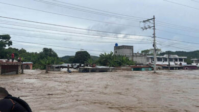 Photo of Ecuador declaró estado de emergencia en la provincia de Esmeraldas por el desbordamiento de varios ríos