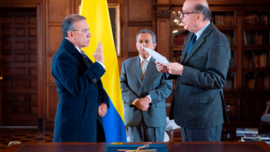 Photo of Roy Barreras se posesionó oficialmente como embajador en Reino Unido