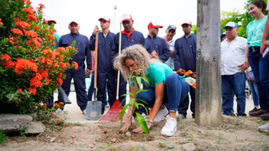 Photo of Natalia promete la construcción y recuperación de 100 parques en Montería