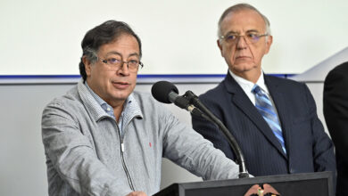 Photo of Presidente Petro desmiente posible salida del MinDefensa Iván Velásquez que dio a conocer La W