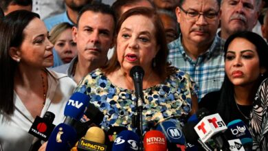 Photo of Oposición en Venezuela denuncia que no pudo inscribir a su candidata presidencial
